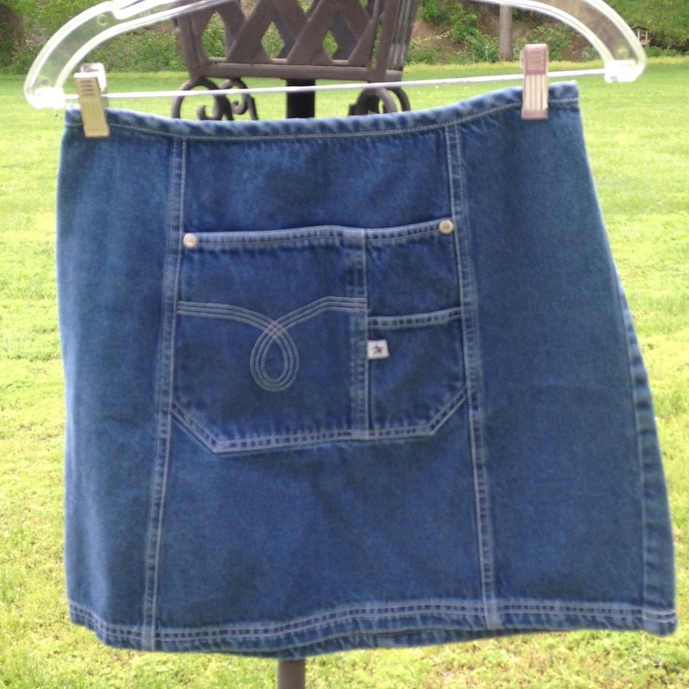 Tommy Hilfiger denim skirt